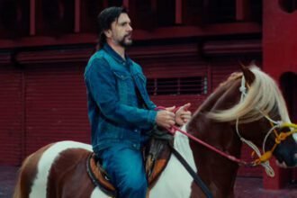 Juanes lanza JuanEsteban con visuales grabados en Costa Rica