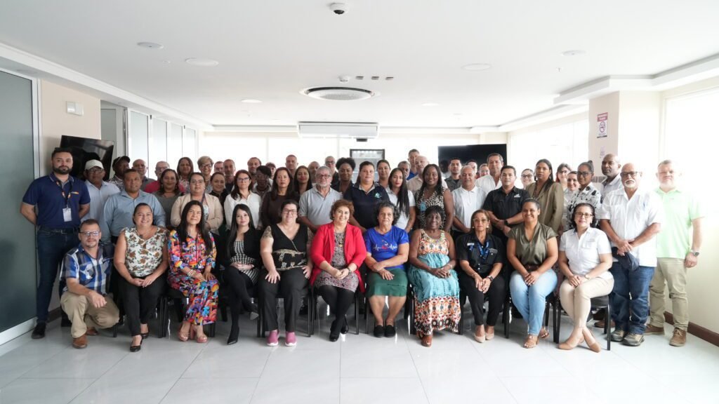"Informe 2025 AREDE Huetar Caribe: logros y proyectos estratégicos."