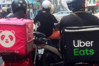 Taiwán revisa compra de foodpanda por Grab ante nexos con Uber