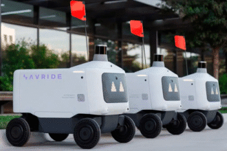 robots de entrega Courtney Uber Eats