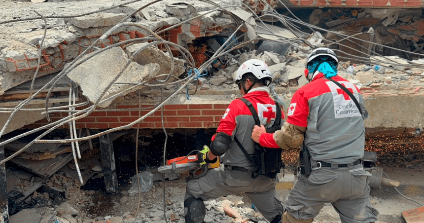  Rescate milagroso: Cruz Roja tica halla sobreviviente