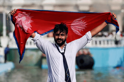 Protestas en Nepal con jóvenes enfrentando represión policial