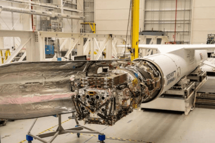 NASA activa misión para elevar el observatorio Swift