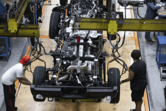 ¿Peligro para la tecnología mundial? Los aranceles que podrían cambiar el precio de tu próximo carro