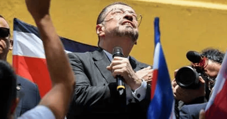 Rodrigo Chaves llama "filibusteros" a magistrados y acusa usurpación