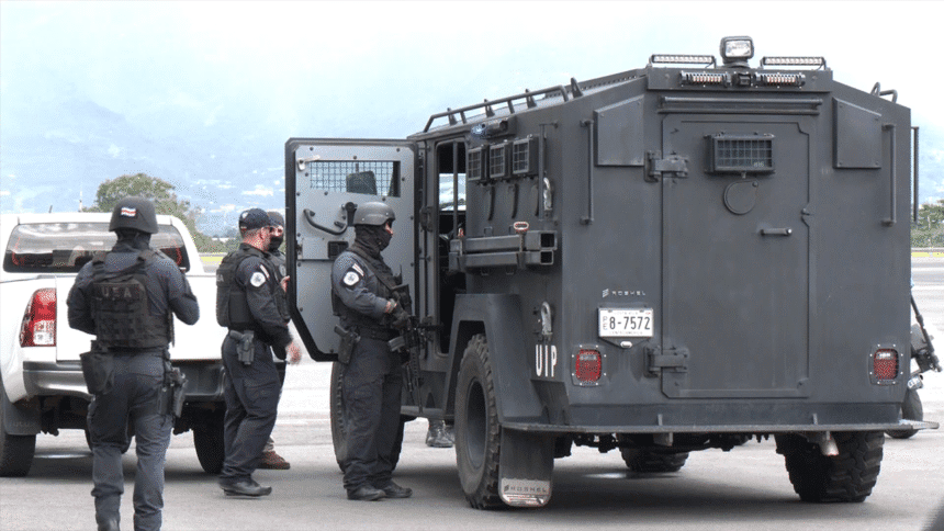 Policía extraditado a Estados Unidos por narcotráfico internacional.