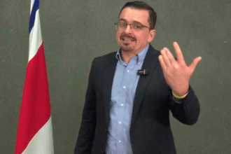 "¡Las pavas tirándole a las escopetas!"