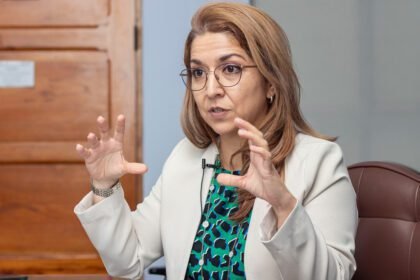 Gestión municipal en Puntarenas: Munive señala al alcalde Chavarría