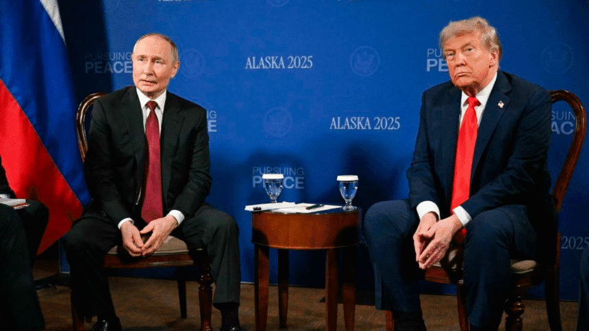 Trump y Putin durante su cumbre en Alaska, en medio de tensiones por Ucrania.