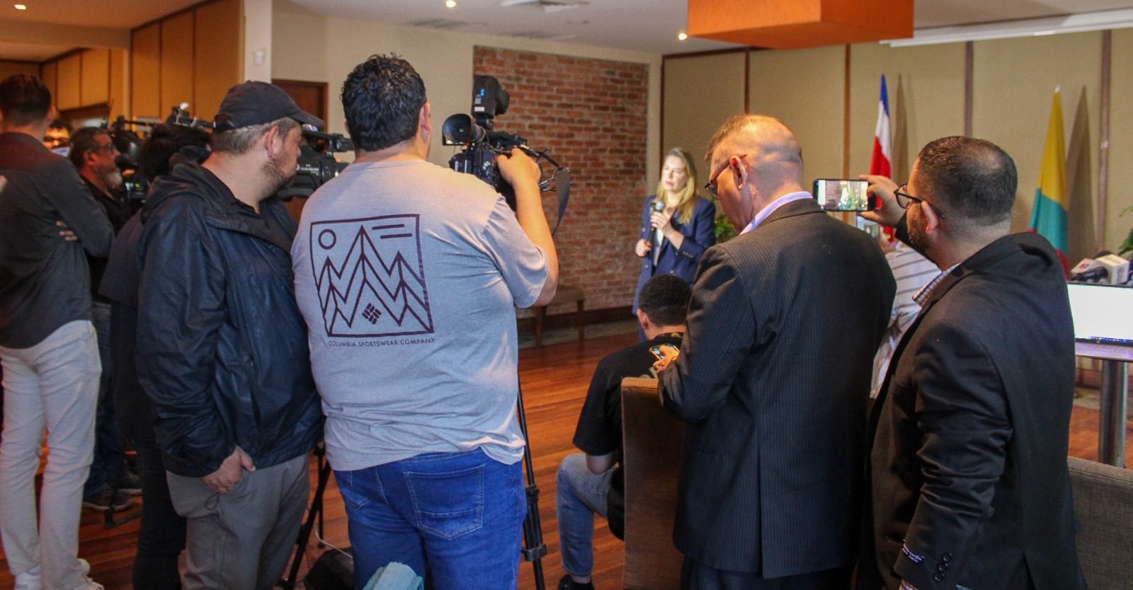 Oposición: Claudia Dobles impulsa agenda común y gira nacional